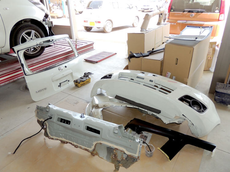 鈑金風景・鈑金ブース・パーツ2