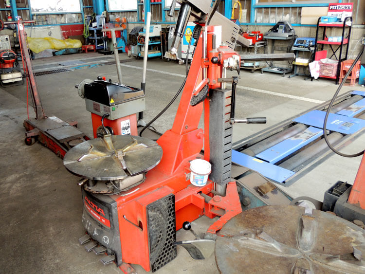 タイヤチェンジャー